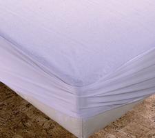 Protector de colchón con rizo impermeable